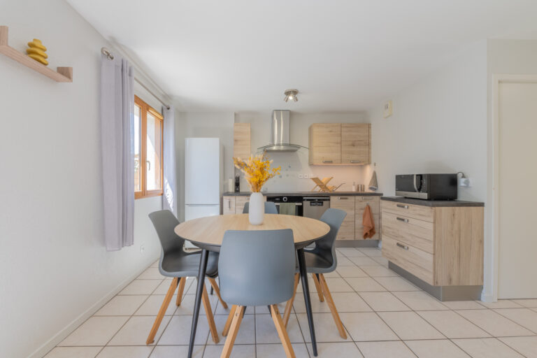Photo du bien immobilier ancien rez de jardin au calme